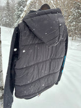 Load image into Gallery viewer, Women’s Hooded Puffer Vest