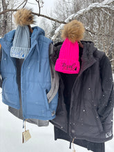 Load image into Gallery viewer, Women’s Hooded Puffer Vest