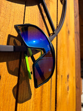 Load image into Gallery viewer, Swoon Eyewear-NH Based