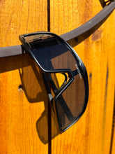 Load image into Gallery viewer, Swoon Eyewear-NH Based