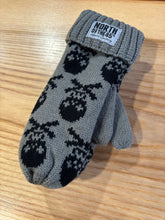 Load image into Gallery viewer, Fleece Lined Winter Mittens