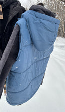 Load image into Gallery viewer, Women’s Hooded Puffer Vest
