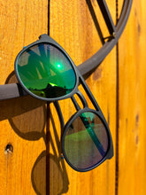 Load image into Gallery viewer, Swoon Eyewear-NH Based