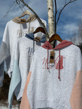 Load image into Gallery viewer, Women’s Crop Color Blocked Hooded Sweatshirt
