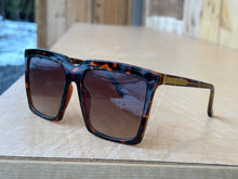 Load image into Gallery viewer, Swoon Eyewear-NH Based
