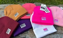 Load image into Gallery viewer, Winter Woven Label Beanie
