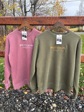 Load image into Gallery viewer, Embroidered Vintage Washed Unisex Crewneck
