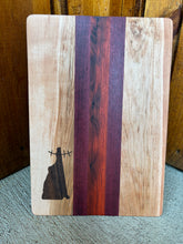 Load image into Gallery viewer, Wintershire Woodworks Handmade Cutting Boards
