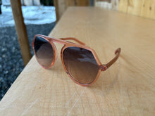 Load image into Gallery viewer, Swoon Eyewear-NH Based
