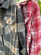 Load image into Gallery viewer, Women’s Heavyweight Shacket
