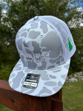 Load image into Gallery viewer, Duck Camo SnapBack Hats
