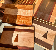 Load image into Gallery viewer, Wintershire Woodworks Handmade Cutting Boards
