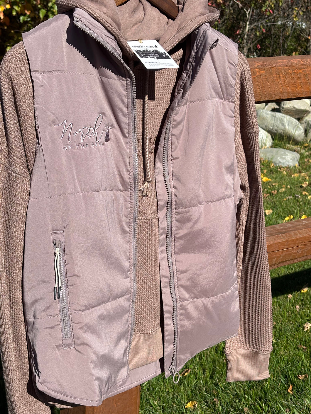 Women’s Vest with Zipper Pocket